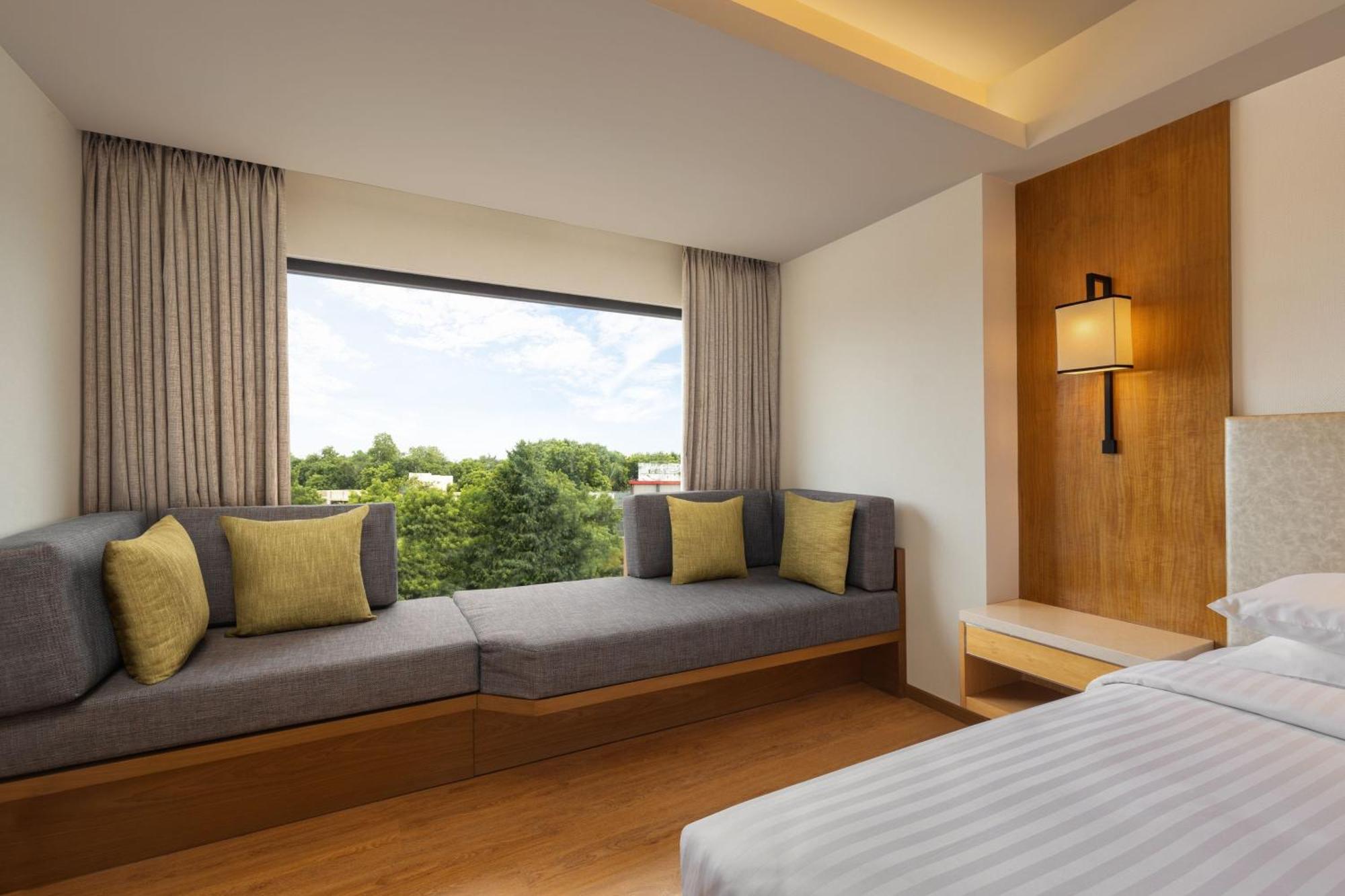 Courtyard By Marriott Tiruchirappalli Exterior foto